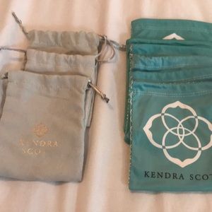 10 Kendra Scott jewelry bags